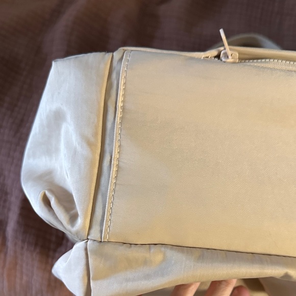 BEIS Cream Carry All Sport Bag - Picture 8 of 10